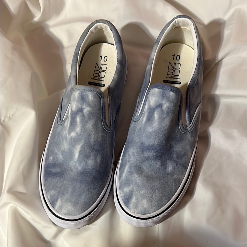 No Boundaries Blue Tie-Dye Slip-On Sneakers